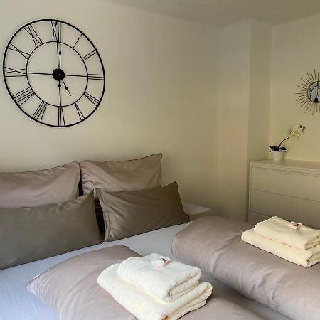 Gemuetliche Wohnung Mit Gartenblick อินส์บรุค ภายนอก รูปภาพ